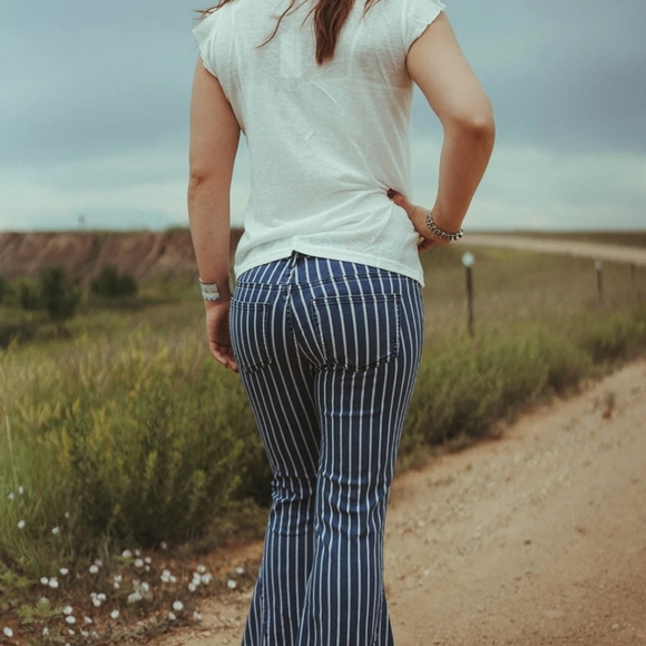 Stipe Flares - Picture 3 of 3